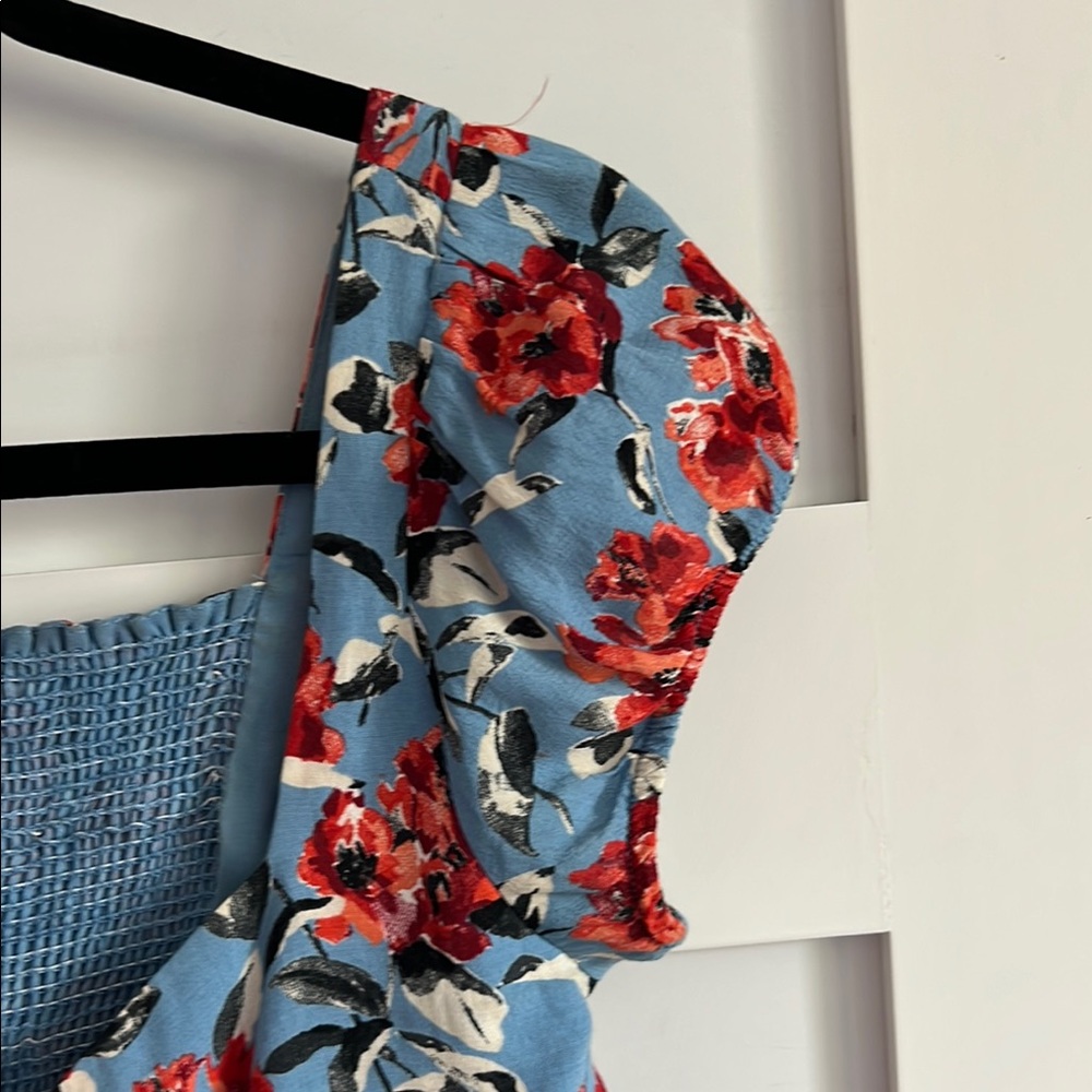 Zara Women’s Floral Blue and Red Crop Top Size Medium - Picture 5 of 6